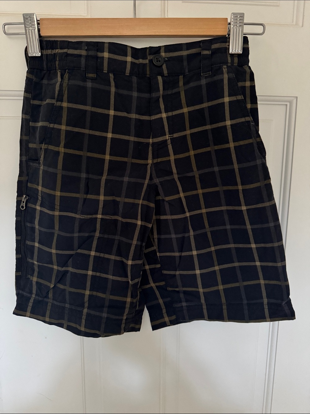 Columbia Black Plaid Cargo Shorts with Tan Grid
